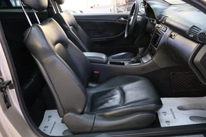 Хетчбэк Mercedes-benz C-класс 2002 года, 729000 рублей, Омск