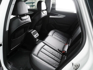 Универсал Audi A4 2018 года, 2396000 рублей, Воронеж