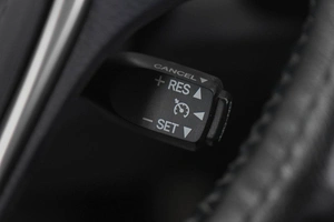 Внедорожник Toyota RAV4 2019 года, 2979000 рублей, Кемерово