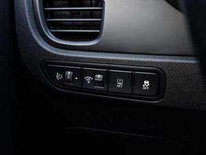 Хетчбэк Kia Rio X-Line 2019 года, 1749000 рублей, Краснодар