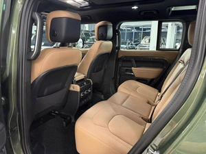 Внедорожник Land Rover Defender 2025 года, 18500000 рублей, Павловская Слобода