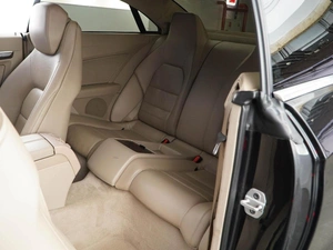 Купе Mercedes-benz E-класс 2011 года, 999777 рублей, Москва