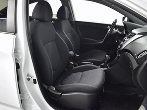 Седан Hyundai Solaris 2016 года, 1298900 рублей, Казань