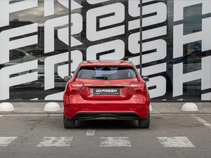 Хетчбэк Mercedes-benz A-класс 2015 года, 1640000 рублей, Краснодар