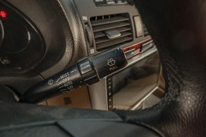 Седан Toyota Avensis 2003 года, 769000 рублей, Челябинск