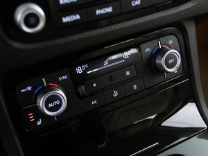 Внедорожник Volkswagen Touareg 2015 года, 3490444 рублей, Москва