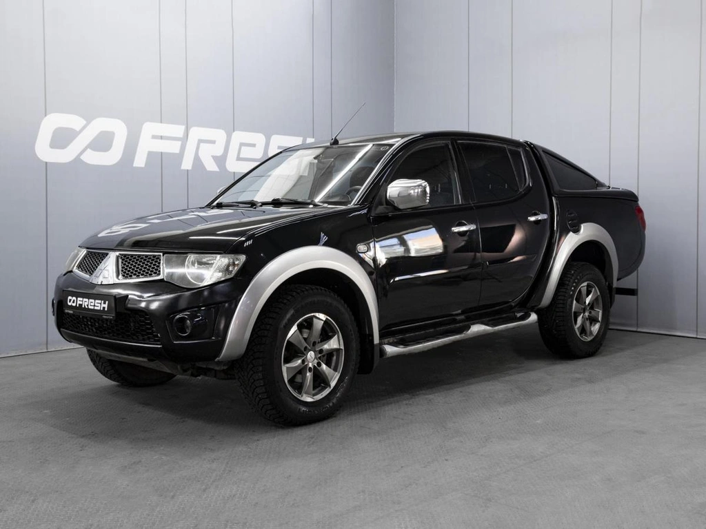 Пикап Mitsubishi L200 2012 года, 1120000 рублей, Омск
