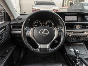 Седан Lexus ES 2013 года, 1989000 рублей, Саратов