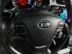 Хетчбэк Kia Ceed 2013 года, 949000 рублей, Воронеж