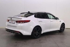 Седан Kia Optima 2018 года, 2080000 рублей, Брянск