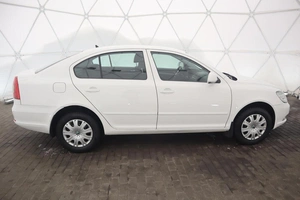 Хэтчбек Skoda Octavia 2012 года, 985000 рублей, Орёл