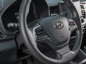 Седан Hyundai Solaris 2022 года, 1799000 рублей, Сургут