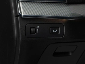 Внедорожник Volvo XC90 2016 года, 4399050 рублей, Москва