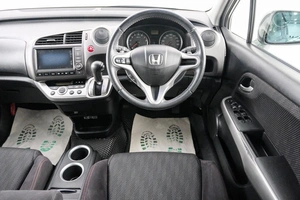 Минивэн Honda Stream 2011 года, 1269000 рублей, Красноярск