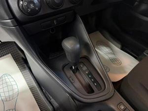 Хетчбэк Toyota Yaris 2020 года, 1119000 рублей, Красноярск