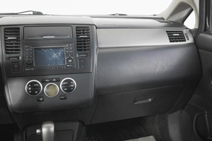 Седан Nissan Tiida 2010 года, 689000 рублей, Кемерово