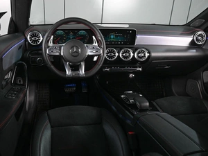 Седан Mercedes-benz CLA-класс 2019 года, 2999000 рублей, Аксай