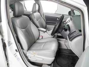 Лифтбек Toyota Prius 2010 года, 909000 рублей, Воронеж