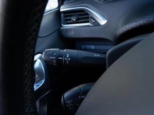 Внедорожник Peugeot 2008 2019 года, 1099000 рублей, Саратов