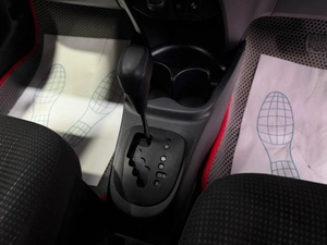 Хетчбэк Toyota Vitz 2018 года, 799000 рублей, Красноярск