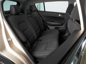 Внедорожник Kia Sportage 2018 года, 2299000 рублей, Красный Пахарь