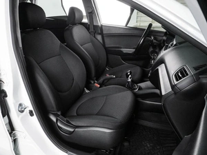 Хетчбэк Kia Rio 2017 года, 1059000 рублей, Воронеж