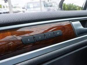Внедорожник Volkswagen Touareg 2014 года, 2199000 рублей, Волгоград