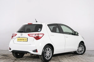 Хетчбэк Toyota Vitz 2019 года, 1119000 рублей, Красноярск