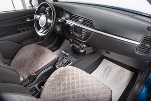 Седан Kia Rio 2017 года, 1329000 рублей, Томск