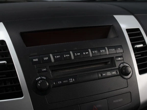 Внедорожник Peugeot 4007 2008 года, 890000 рублей, Омск