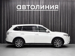 Внедорожник Mitsubishi Outlander 2014 года, 1570000 рублей, Красноярск
