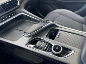 Внедорожник Changan UNI-T 2023 года, 2297000 рублей, Красноярск