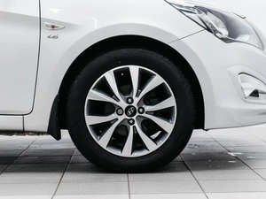 Седан Hyundai Solaris 2015 года, 1450000 рублей, Красноярск