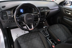 Седан Kia Rio 2017 года, 1359000 рублей, Омск