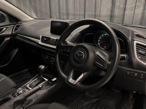 Хетчбэк Mazda Axela 2017 года, 1350000 рублей, Красноярск