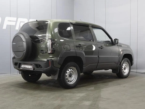 Внедорожник ВАЗ (LADA) Niva Travel 2022 года, 850000 рублей, Омск