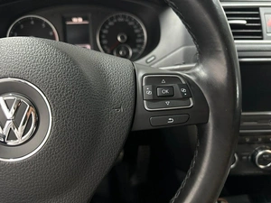 Седан Volkswagen Jetta 2013 года, 985000 рублей, Красноярск