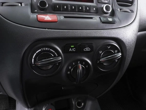 Седан Kia Rio 2010 года, 590000 рублей, Ростов-на-Дону
