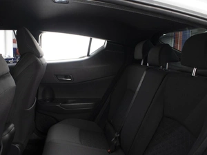 Внедорожник Toyota C-HR 2020 года, 2830000 рублей, Омск