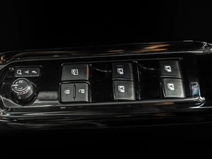 Минивэн Toyota Noah 2017 года, 2370000 рублей, Тюмень
