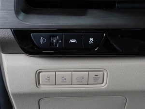 Минивэн Kia Carnival 2022 года, 4300000 рублей, Тюмень
