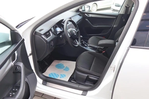 Хэтчбек Skoda Octavia 2017 года, 1880000 рублей, Мирное