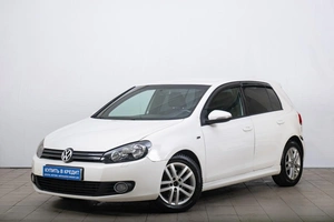 Хетчбэк Volkswagen Golf 2012 года, 749000 рублей, Томск