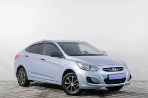 Седан Hyundai Solaris 2012 года, 699000 рублей, Кемерово