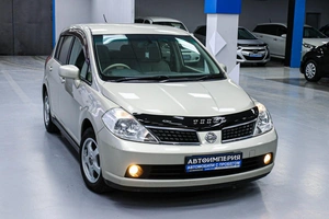 Седан Nissan Tiida 2006 года, 598000 рублей, Солонцы