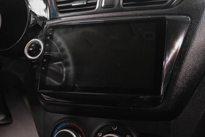 Седан Kia Rio 2013 года, 789000 рублей, Новокузнецк