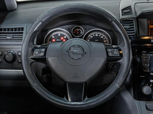 Минивэн Opel Zafira 2012 года, 708000 рублей, Ставрополь