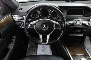 Седан Mercedes-benz E-класс 2013 года, 1789000 рублей, Омск