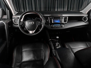 Внедорожник Toyota RAV4 2015 года, 1929000 рублей, Тюмень