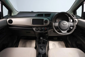 Хетчбэк Toyota Vitz 2011 года, 599000 рублей, Новосибирск